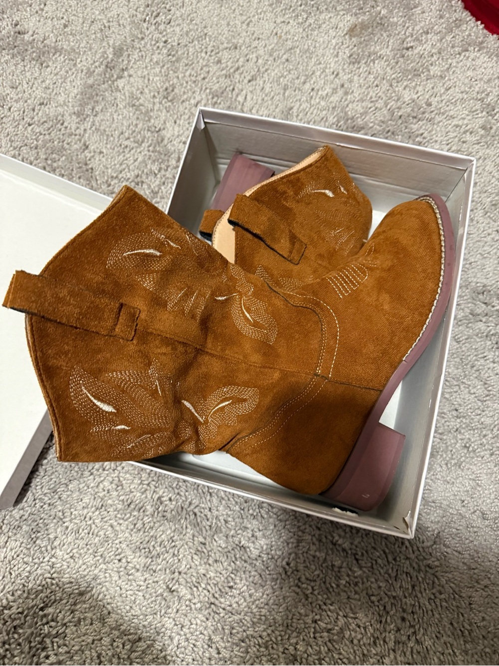 Women's Suede Mid-Calf Western Boots - Tan